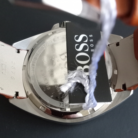 Hugo Boss Men's Driver 1513119 Light Brown Leather Analog Quartz Watch Brand new - Picture 8 of 13